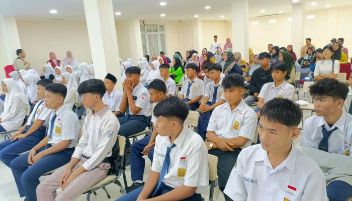 Jam Mengajar Guru Dikurangi Jadi 16 Jam per Minggu